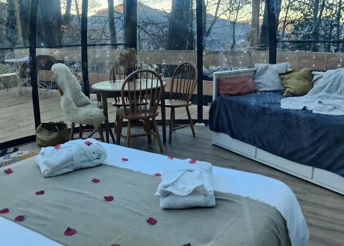 Le Perchoir Des Pyrenees בית אירוח Gerde